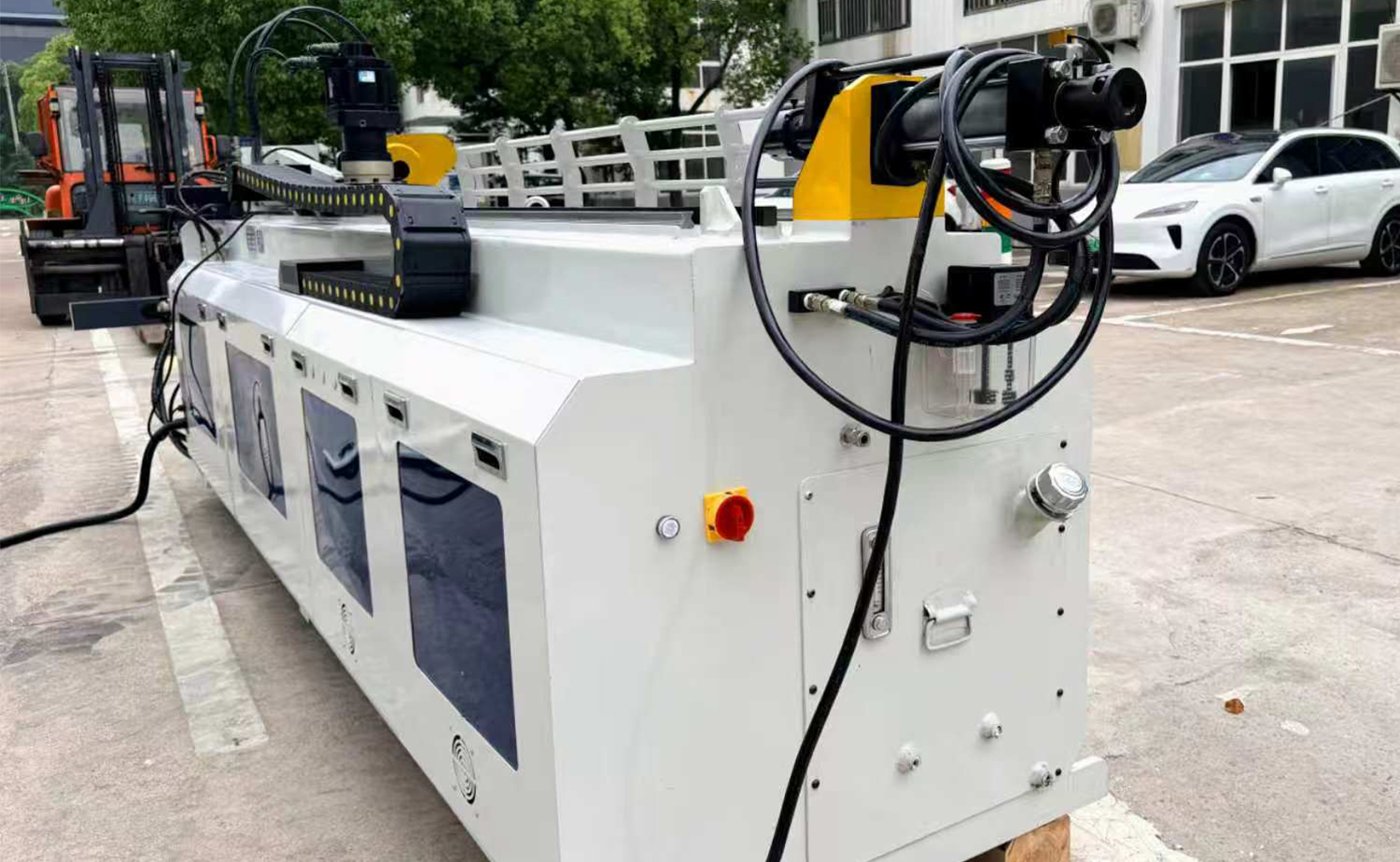 CNC Left & Right Pipe Bending Machine CNC Left & Right Pipe Bending Machine